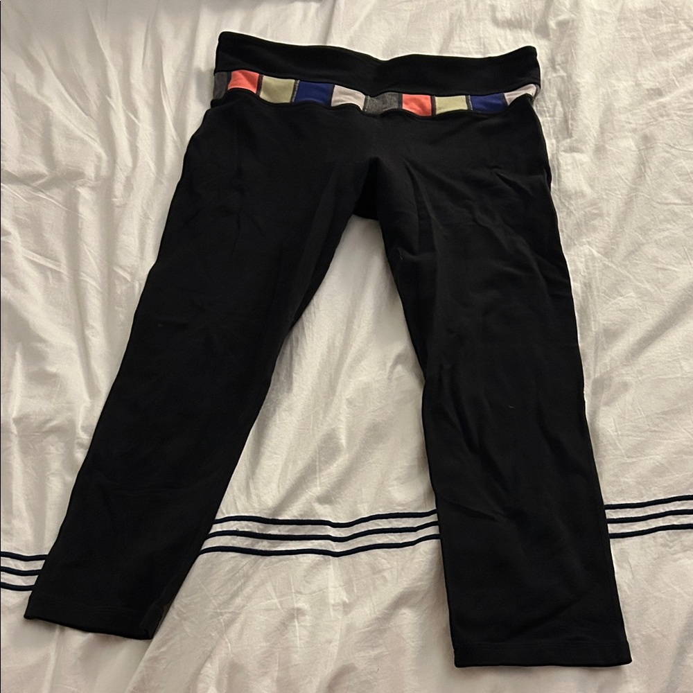 Black Lululemon Capri Leggings